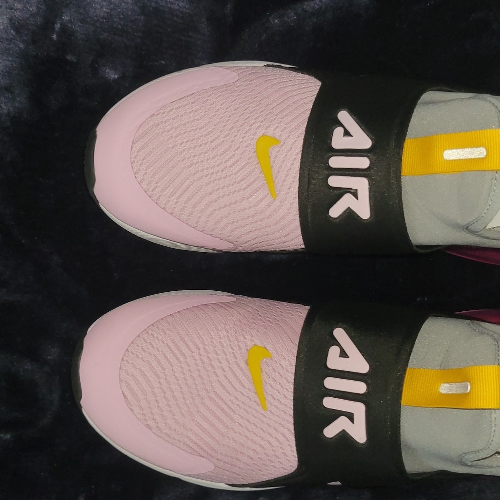 Nike Air Max 270